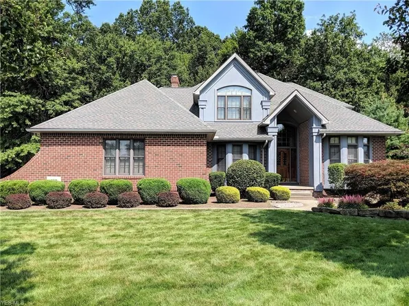 8019 Hunters Cv, Boardman, OH 44512