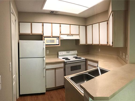 3rd image of 6000 Shepherd Mountain Cv Unit 1407