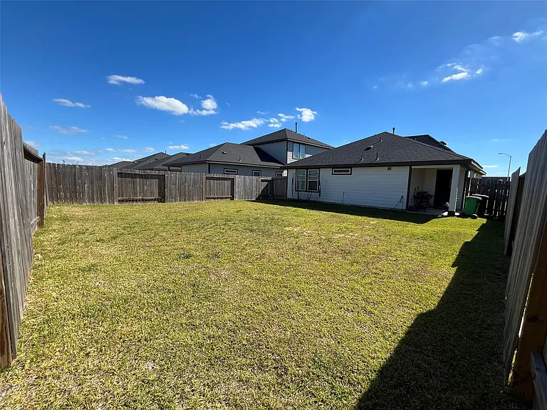 31642 Featherstone Trl — Photo 17