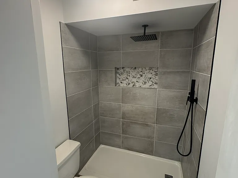 7655 S Braeswood Blvd #8 — Photo 4