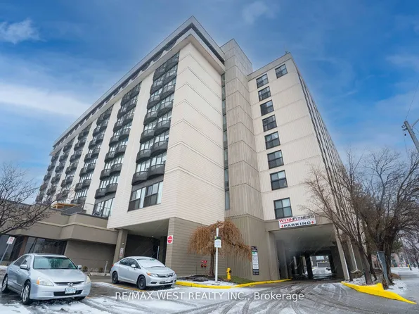 2737 Keele St, Toronto, ON