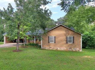 25 Juniper Ln, Cartersville, GA 30121