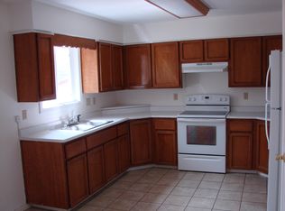 817 Valley Rd, Raton, NM 87740