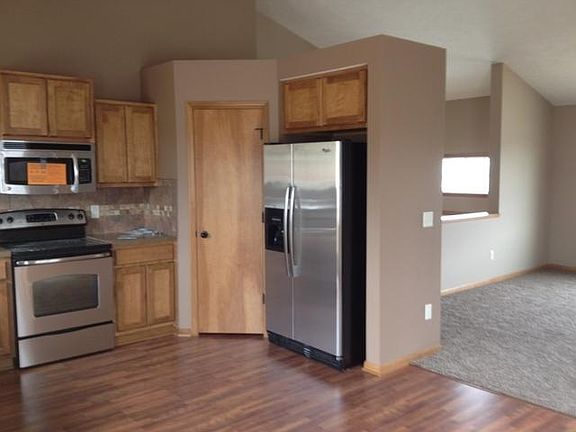 3rd image of 3650 W Plum St