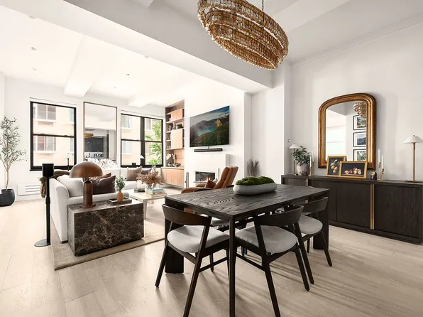 521 W 47th St APT 3B, New York, NY 10036