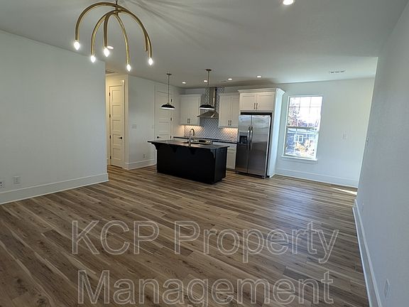 4th image of 1813 N Garland Ave