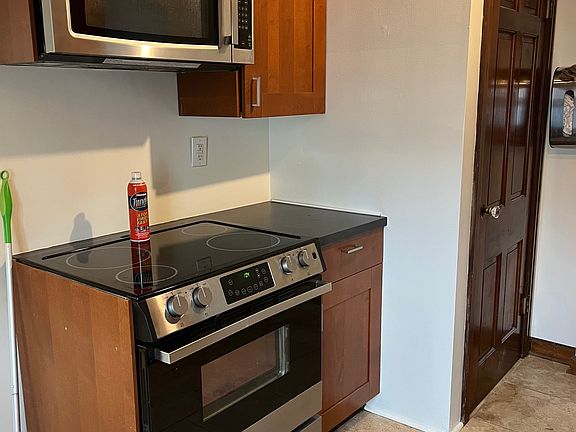 5th image of 6322 N Park Ave