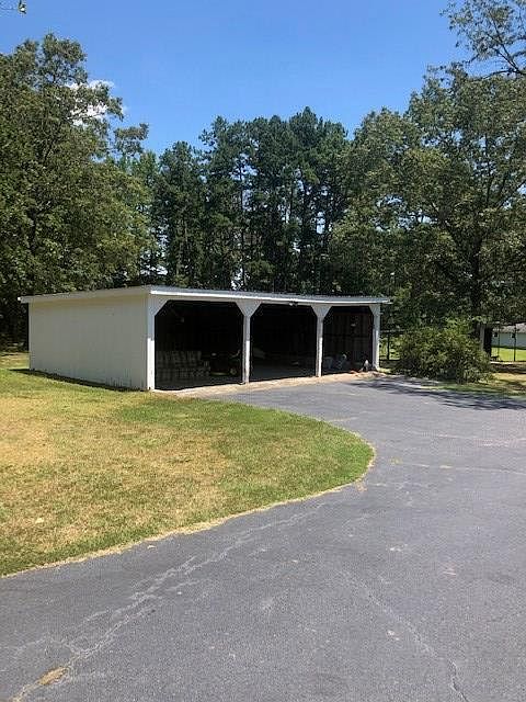 2nd image of 129 Tabernacle Rd