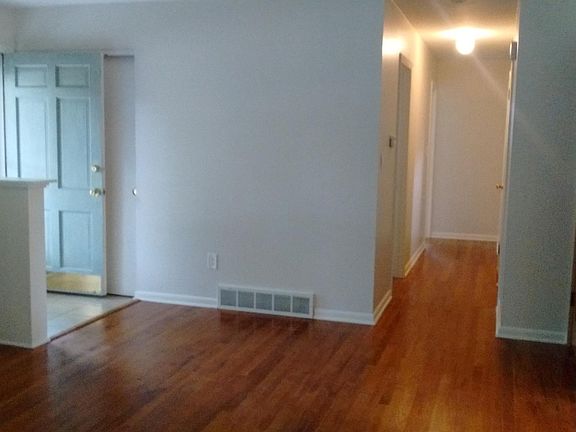 4th image of 5325 Ponderosa Dr