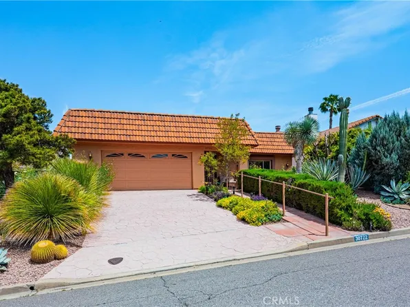 30722 Long Point Dr, Canyon Lake, CA 92587