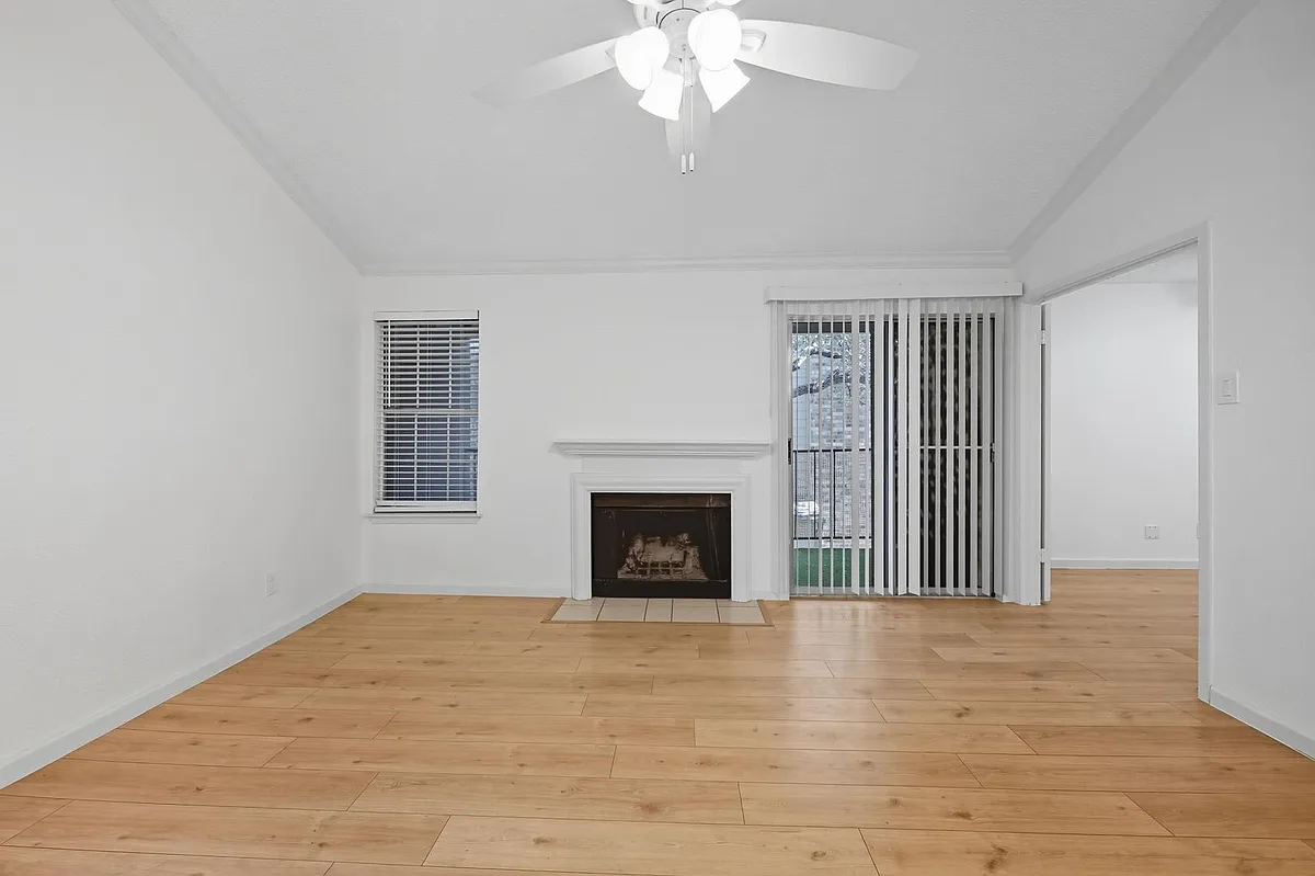 Building Photo - 5300 Keller Springs Rd #2069