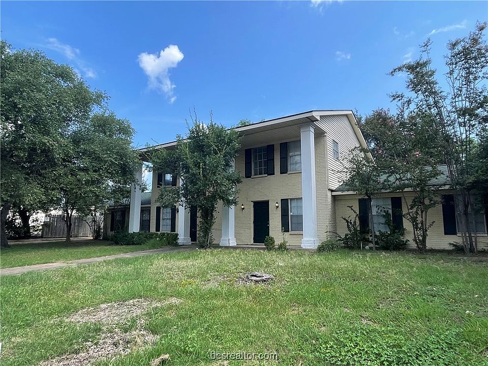 1st image of 1805 Briar Oaks Dr