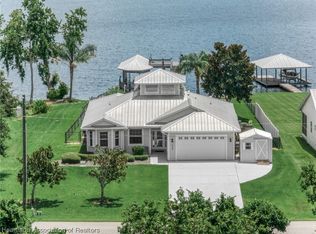 1028 Lake Carrie Dr, Lake Placid, FL 33852