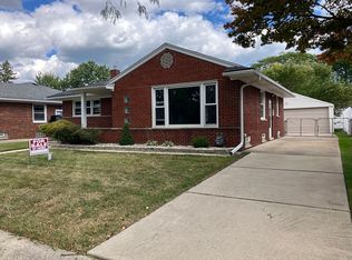 2955 Bridge St, Trenton, MI 48183