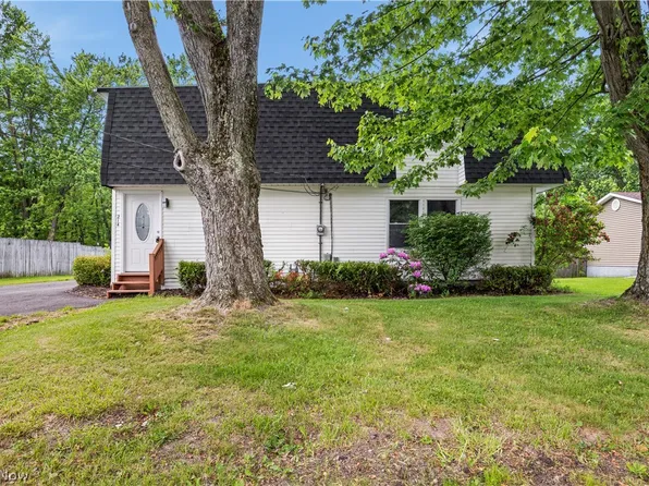 214 S Lake St, South Amherst, OH 44001