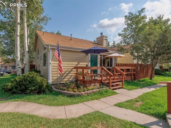 790 Columbine Village Dr APT B, Woodland Park, CO 80863