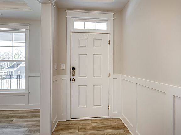 These photos are representative of this floor plan, but all options may not be available in every co