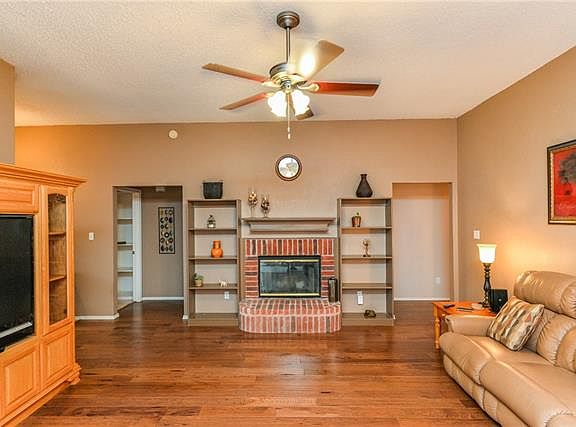 2nd image of 2116 Whispering Wind St