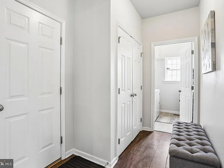 427 Green Meadow Dr — Photo 30