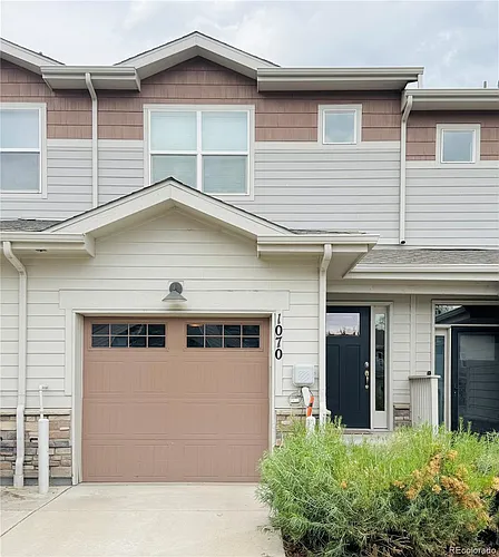 1070 Oak Cir Photo 1