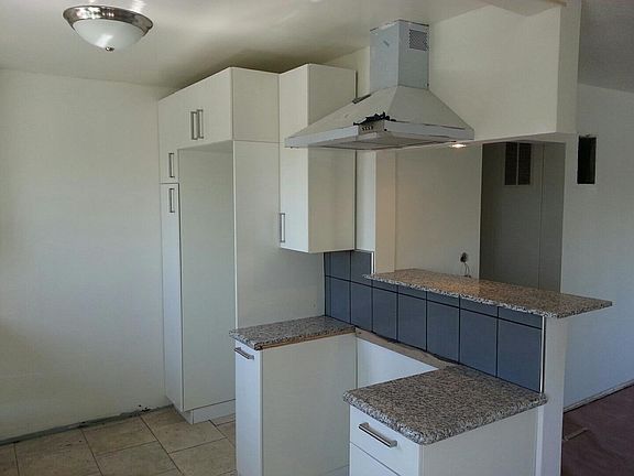 5th image of 6108 Romaine St APT 8