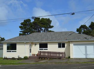 1104 SW Southmayd Ln, Waldport, OR 97394