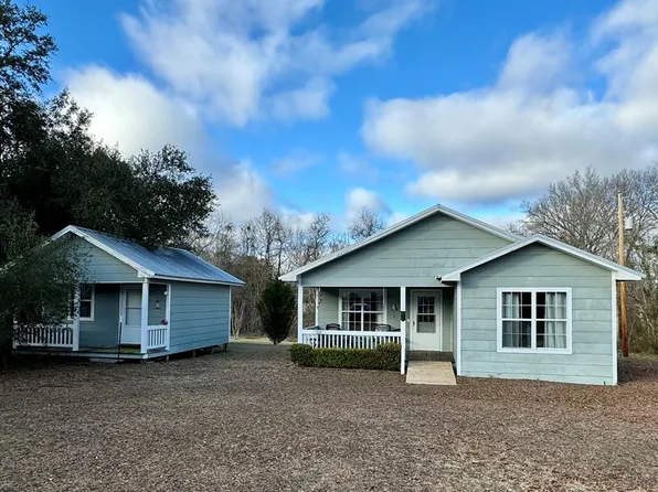 1002 Elm St, McComb, MS 39648