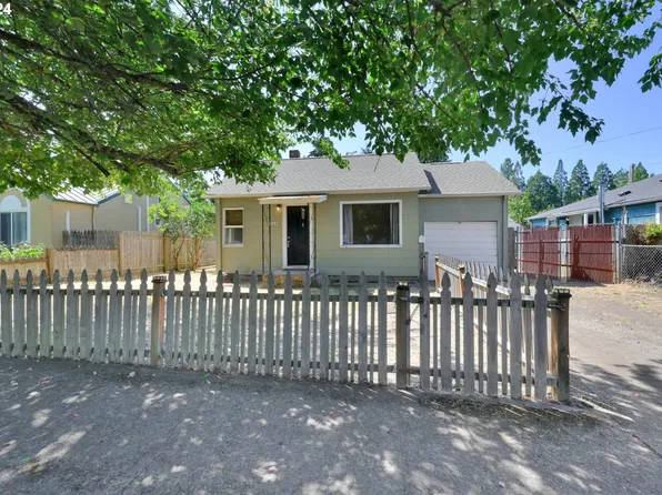 1004 3rd Pl, Springfield, OR 97477