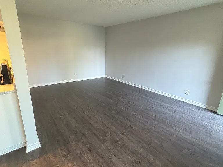 El Cortez Apartments — Photo 26