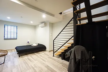 Rented by Rennit Inc.