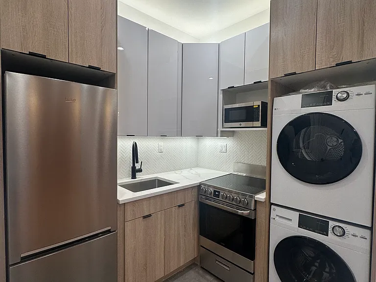 1468 Fulton St #2R — Photo 14