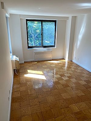3rd image of 2186 5th Ave APT 3U