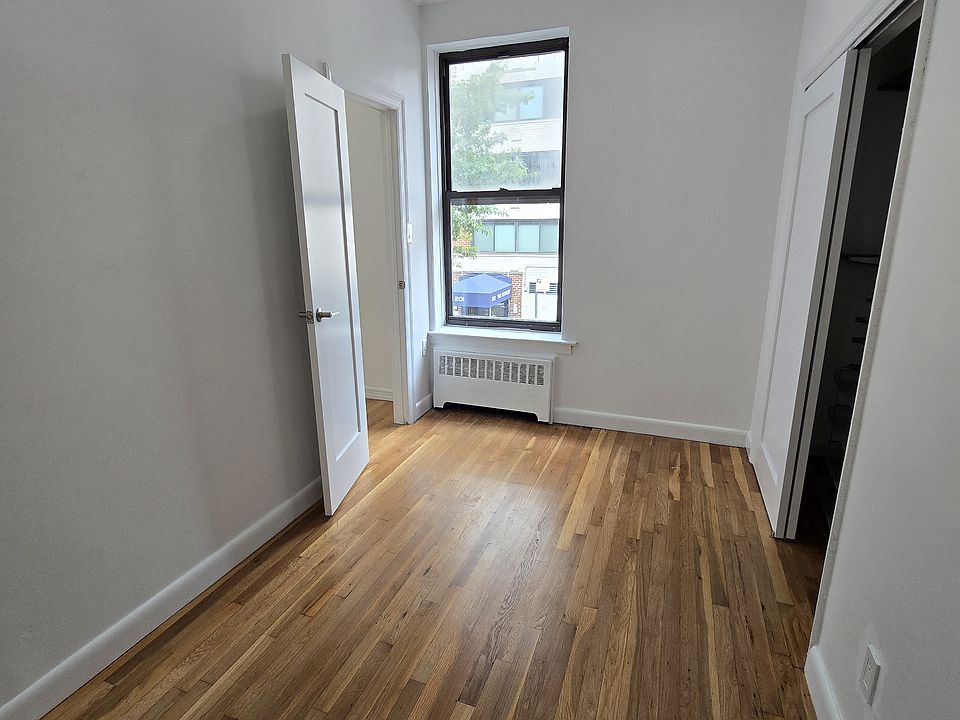 1st image of 200 W 21st St APT 1B