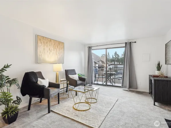 12434 Ambaum Boulevard SW #208, Burien, WA 98146
