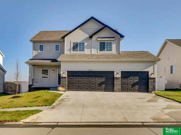17002 Huntington Ave, Omaha, NE 68116