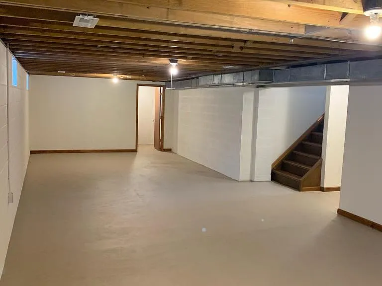 133 Castle Blvd — Photo 13