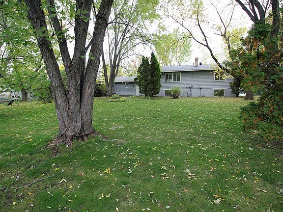 3rd image of 1734 Sartell Ave