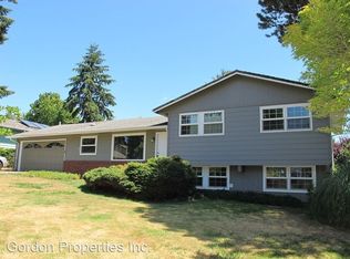 210 SE 155th Pl, Portland, OR 97233