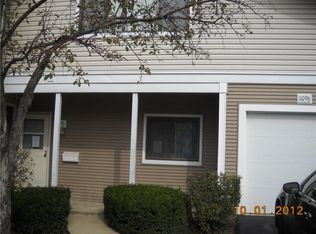 1096 E Randville Dr, Palatine, IL 60074