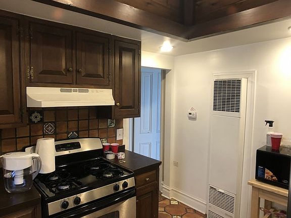 3rd image of 2136 N Bissell St #1