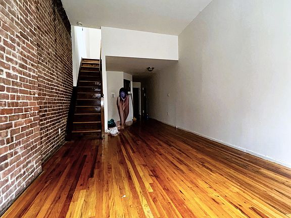 3rd image of 353 Amsterdam Ave #9S