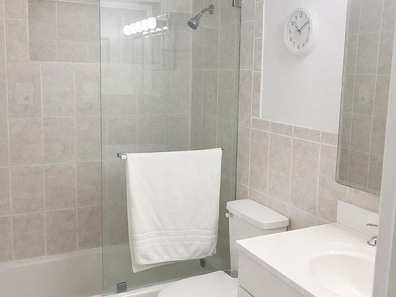 5th image of 1535 SE 15th St #33