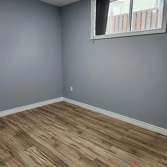 839 Assumption St #4 — Photo 8