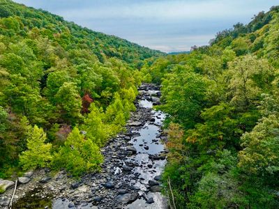 Knobtown Rd, Belington, WV, 26250