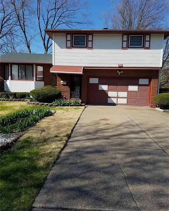 1st image of 214 Bucyrus Dr