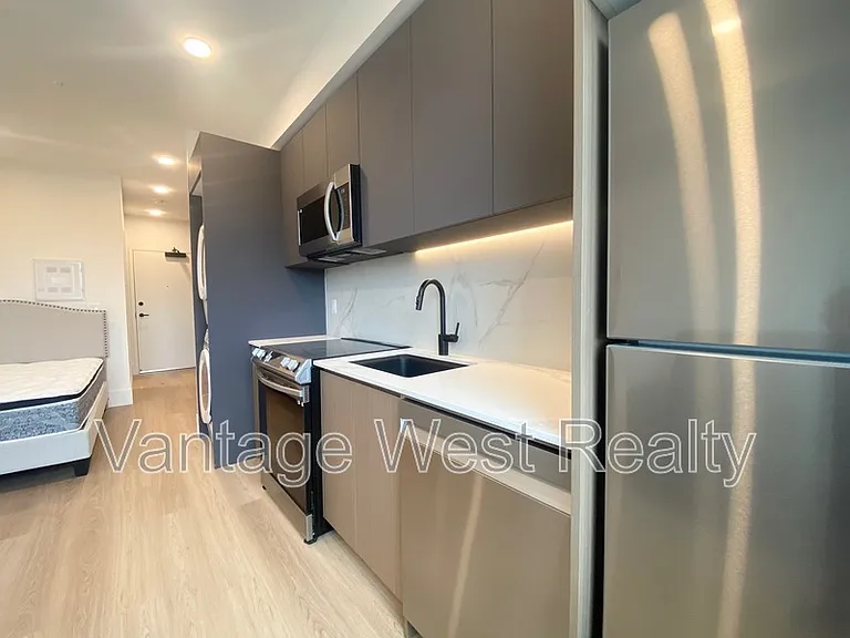 720 Klo Rd #416 — Photo 4
