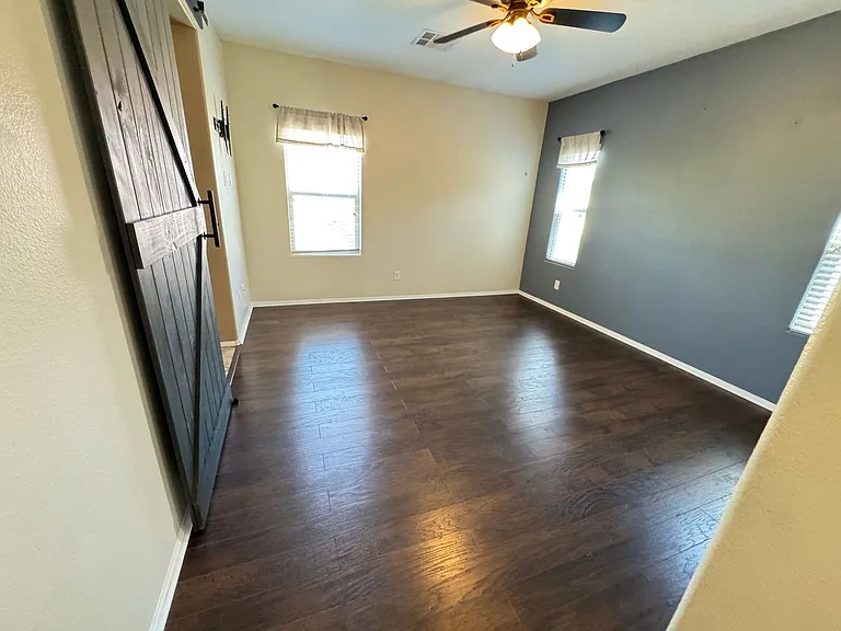 8123 Mosaic Sunrise Ln — Photo 17