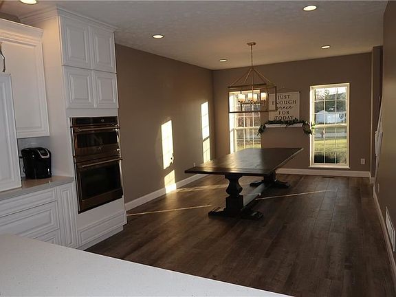 3rd image of 1130 Fireside Trl
