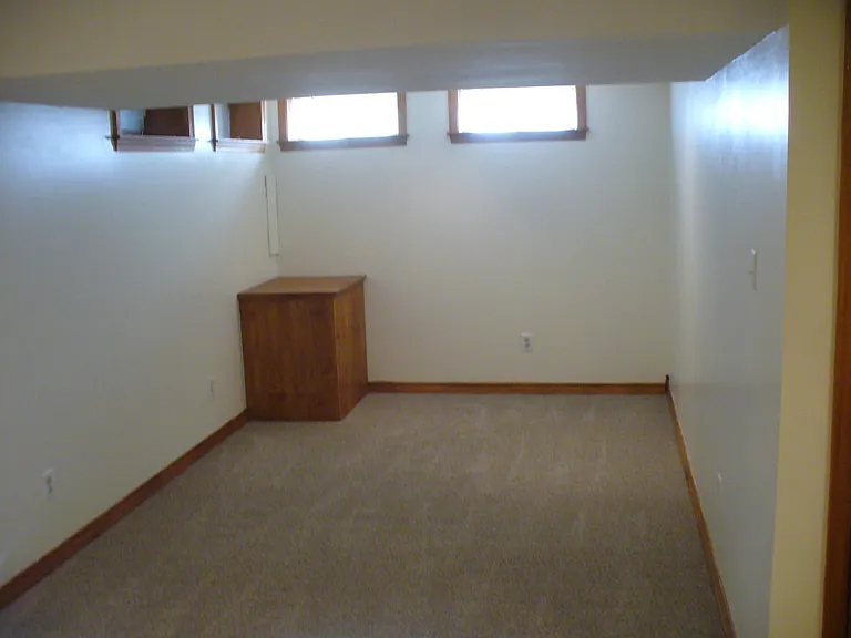 2469 Sutter Pkwy — Photo 10