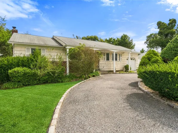 59 Ronkonkoma Boulevard, Centereach, NY 11720